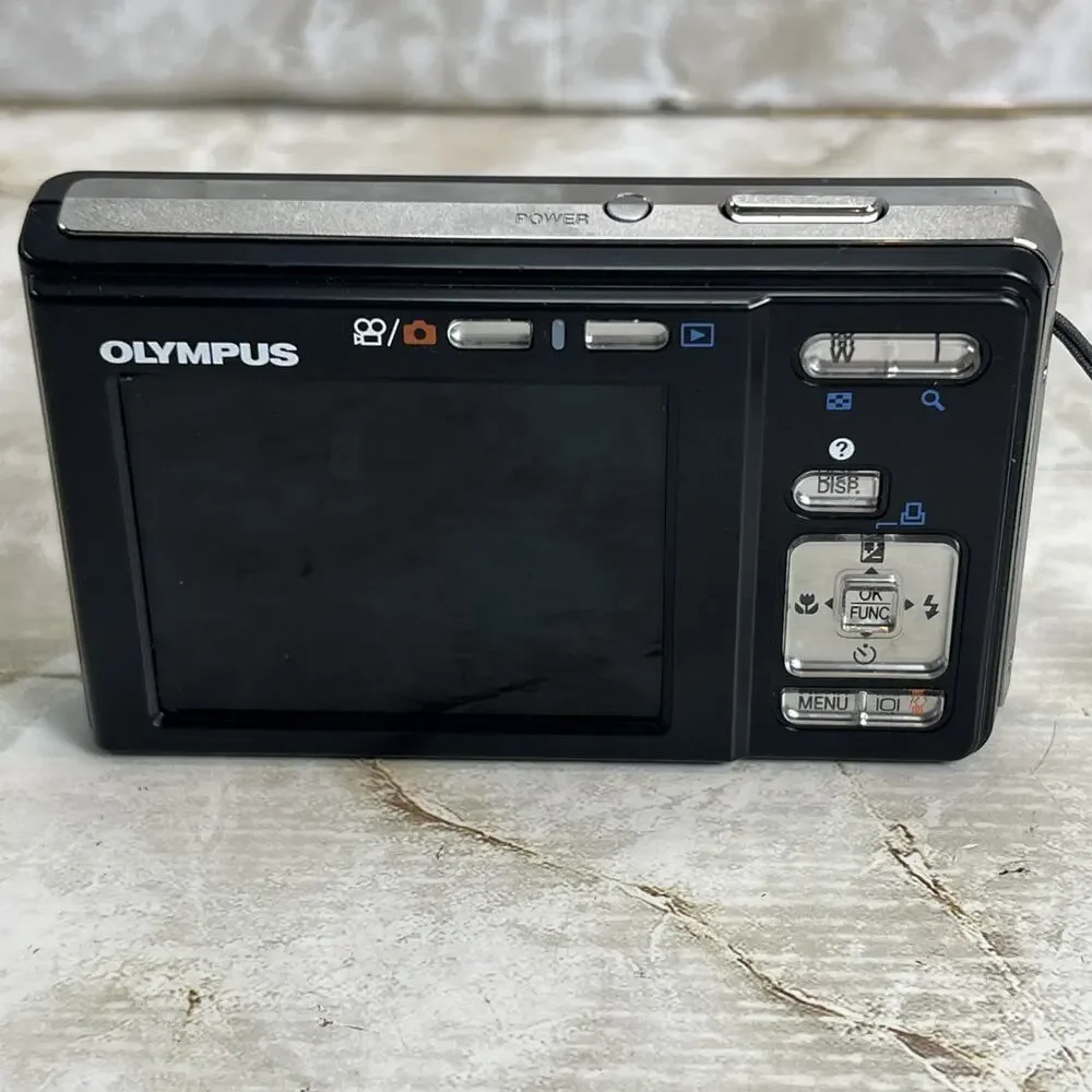 Olympus FE-20 Black Digital 8.0 MP Camera FOR PARTS or REPAIR - UNTESTED